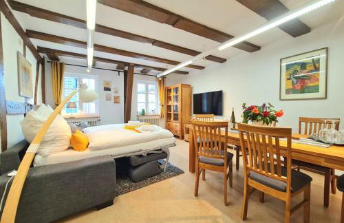 AVAHOME: Haus für 16, WLAN, Parkplätze, Netflix, Nespresso - Foto 23