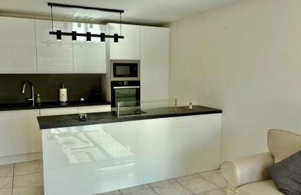 Juana YourHostHelper - Photo 30