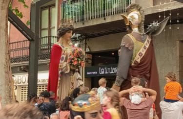 Spacious Country House for 8 near Olot Remote Work & Nature Escape - Photo 60