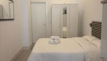 PISO ESTUPENDO a 3 min de la ESTACION DE TREN AVE y BUS - Photo 2