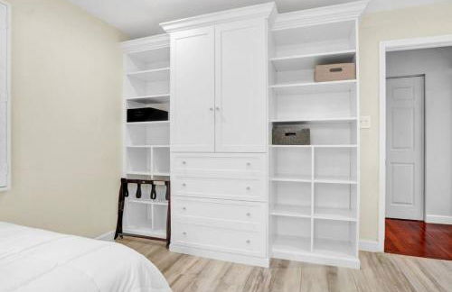 Modern 4BR Villa with Pool - Outdoor amenities - WFH - Foto 17