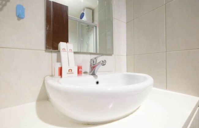 Tidy Studio Apartment @ Thamrin Executive Residence near Mall Grand Indonesia - Foto 15