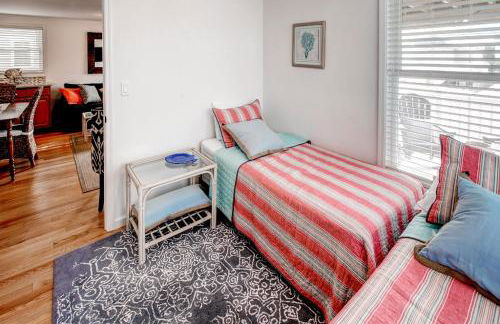 Recently Renovated LBI Apt with Deck on Beach Block! - Foto 15