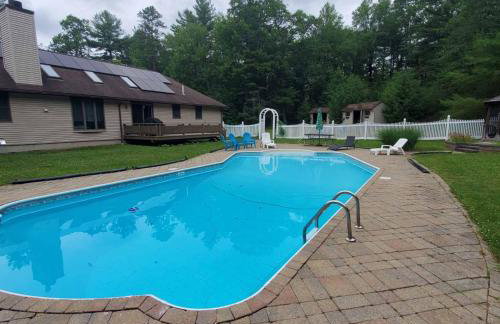 Spacious House with a Pool - Foto 6