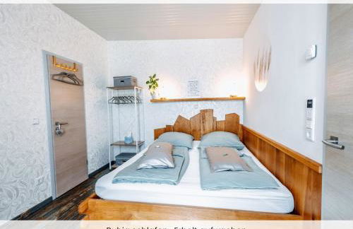 Schäfers - Ihr Wohlfühlort - Hochwertige Ausstattung, Naturgrundstück mit Bachlauf, Terrassen, WLAN, Parken - an 2 Seen bei Leipzig - Foto 42