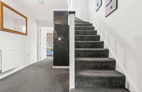 #16 Detached Stunning Lux 3 Bed home Parking NEC - Foto 3