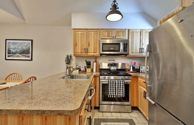 The Woods by Killington Vacation Rentals - 2 Bedrooms - Photo 35