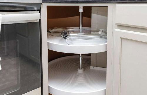 King Bed Creekfront Retreat in Jacksonville - Foto 35