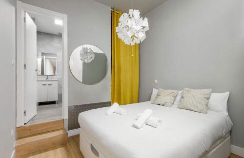 Charming Lucero - Foto 32