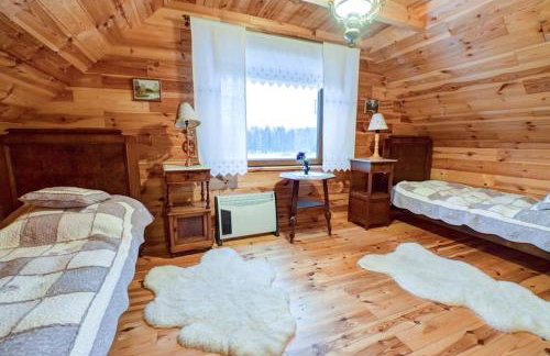 Uroczy drewniany dom w ciszy i spokoju - Foto 17