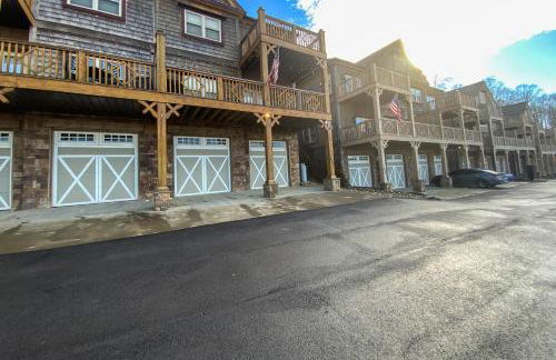 Spacious Lakeview Townhouse Sleeps 8 Deck Grill - Foto 37