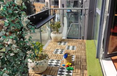 Unique Penthouse with Home Cinema, Panoramic Views & Eco-Chic Design - Foto 23