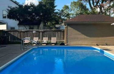 Blue Moon Cottage - Music Room, Inground Pool - Foto 39