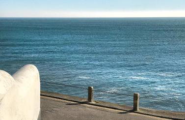 Cliff House - a stunning sea view 2 bed apartment in Porthleven - Foto 2