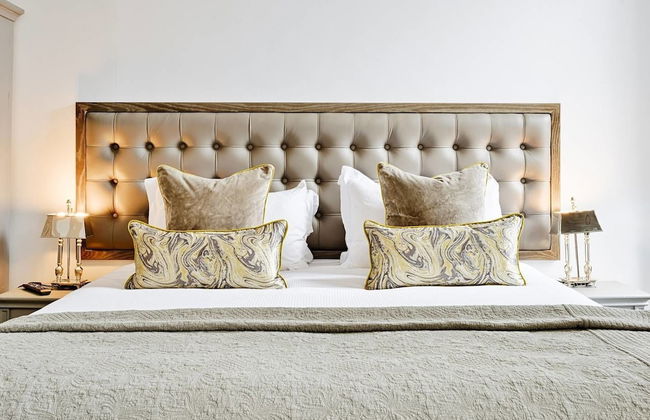 JOIVY Luxury George Street Apartments: Edinburgh Suite - Photo 10