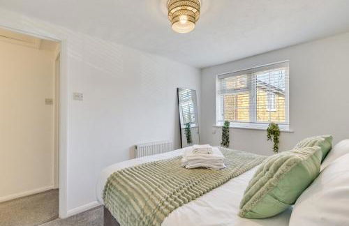 Cozy Riverside Cottage in Hertford Town with Parking - Foto 20