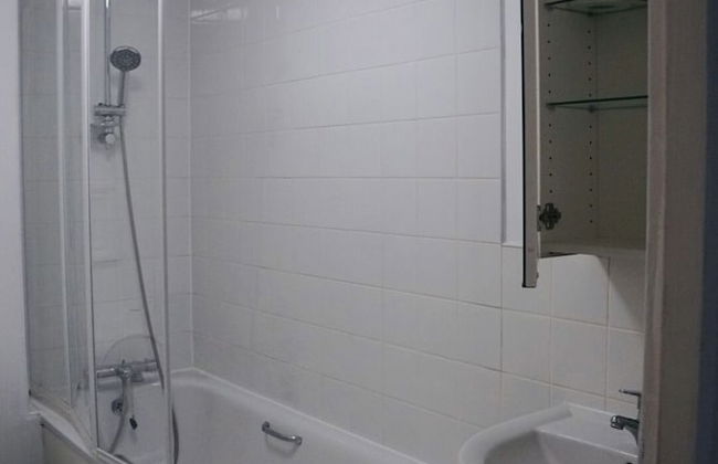 Bustling Western Apartment - Foto 9