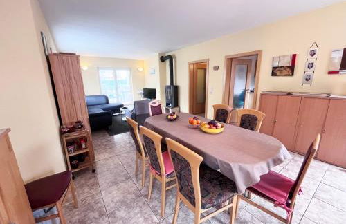 Villa espaciosa cerca de la playa de Sant Pere Pescador - Foto 18