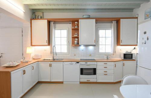 Villa "Kalli" with private pool - beachfront - Kalo Livadi - Foto 24
