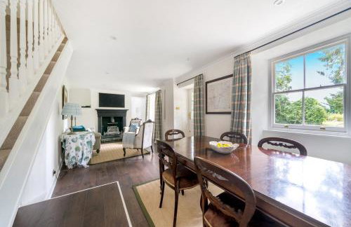 Idyllic Waterside Cottage in Mid Devon - Photo 11