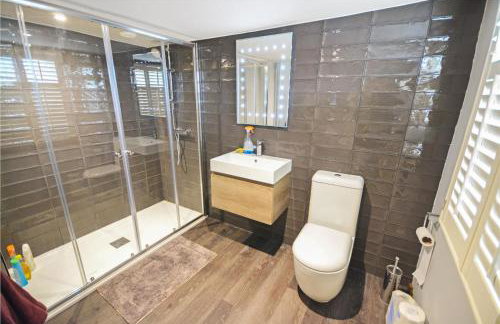 Best located and beautifully renovated cottage - Foto 6