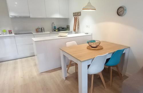 Rooftop pool near the beach and Barcelona - Photo 5