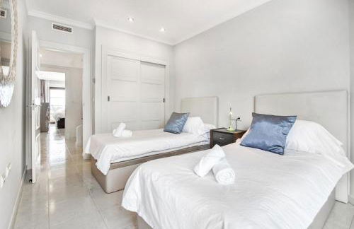 Bungalow Villa Gadea - Photo 27