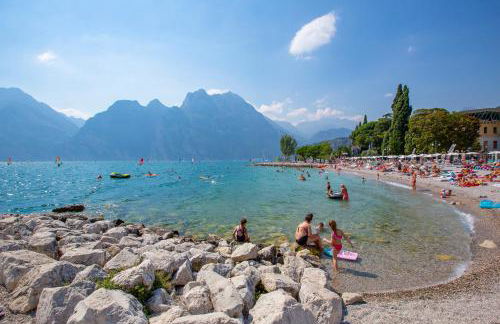 Sunrise On The Garda Lake - Happy Rentals - Foto 28