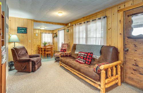 South Twin Lake Cabin with Seasonal Dock and Slip! - Foto 1