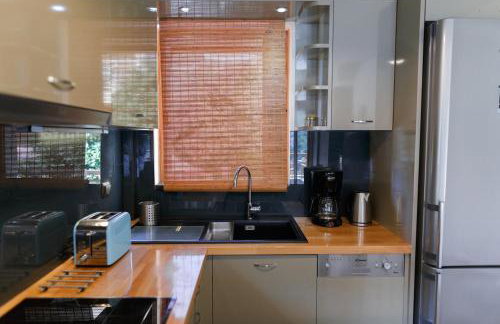 Into The Blue Apartment - Photo 38