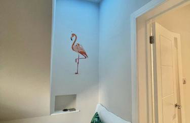 The Jungle Apartment - by Coastline Retreats - Jungle Themed Garden Apartment - Outdoor Bath - Next to Seafront - Childrens Toys - Superfast Wifi - Netflix - Disney - Foto 35