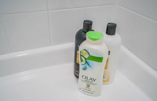 Lavish 2BD Walk to Westgate Pool Gym WD - Foto 47