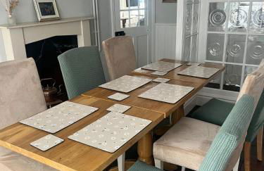 Bridge Cottage Stunning 4 bed thatched cottage - Photo 12