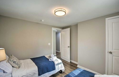 Private Yard and Fire Pit Commerce Home! - Foto 15