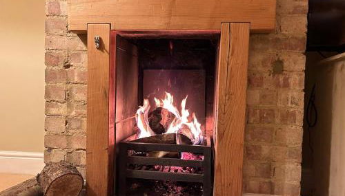 Oak Crest, 2 bedrooms, log fire, scenic views near Chapel Down - Foto 2