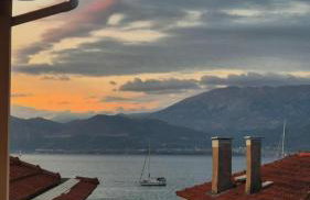 Lepanto Port Vibes - Apartment in the Heart of Town - Foto 1