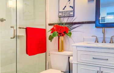 Downtown Cleveland: Steps To Sports & Events 2 Bedroom Condo by RedAwning - Foto 52