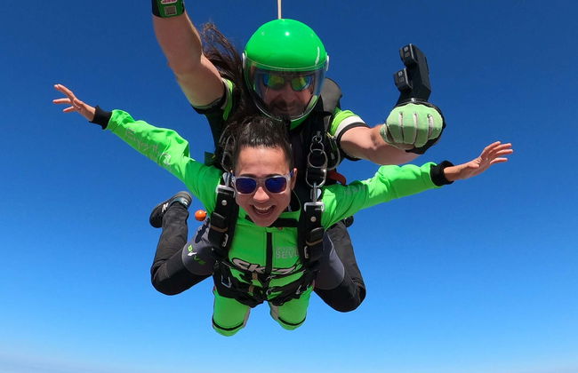 Salto en paracaídas en el Algarve - Foto 1