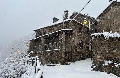 Casa Rústica y Chic con Chimenea y Vistas Panorámicas de La Vall de Boí - Foto 45