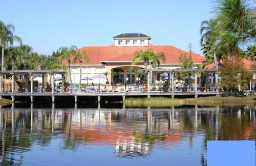 Disney Dream with Hot Tub, Pool, Xbox, Games Room, Lakeview, 10 min to Disney, Clubhouse - Foto 56