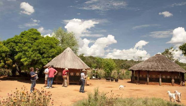 Visitando una aldea de Zambia