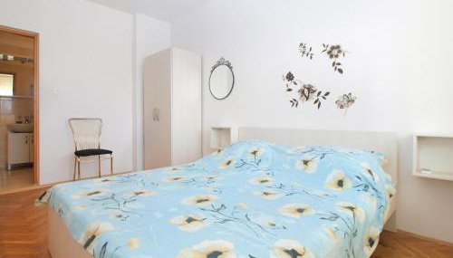 Apartments Mira 1804 - Photo 3