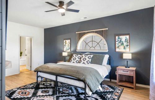 T Time Getaway - Overlooking Golf Views! - Foto 49