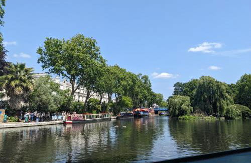 Comfy & Convenient 1-Bed Flat in Quiet Maida Vale - Photo 47