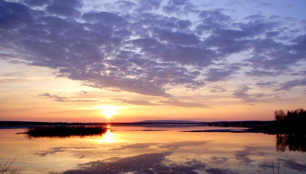 Hiking under the Midnight Sun - Photo 2