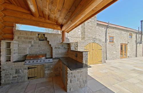 The Estate, Luxury Spacious Family Stay with 3 Hot Tubs, Scenic Views Sleeps 16 near Durham & Bishop Auckland - Foto 18