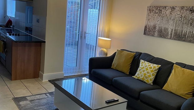 Norton Apartments - Photo 4