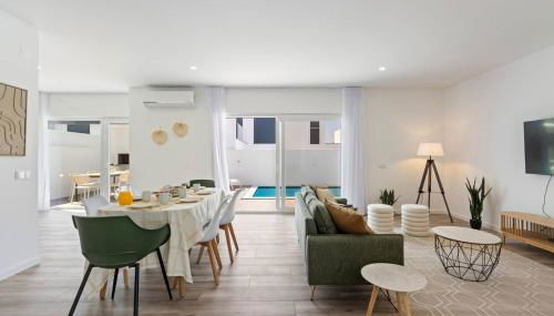 Modern Villa with Private Pool Near Baleal Beach - Photo 5