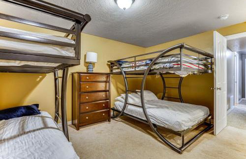 Luxe Draper Retreat w Pool, Sauna and Theater - Foto 22