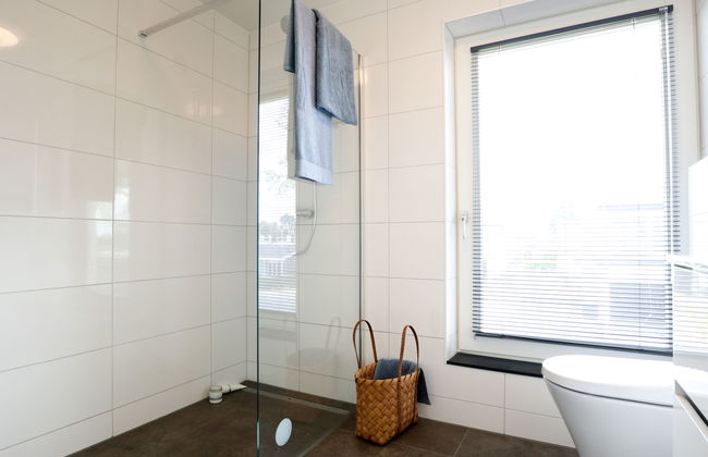 5 bedroom House in Nijkerk with swimming pool and terrace - Photo 17